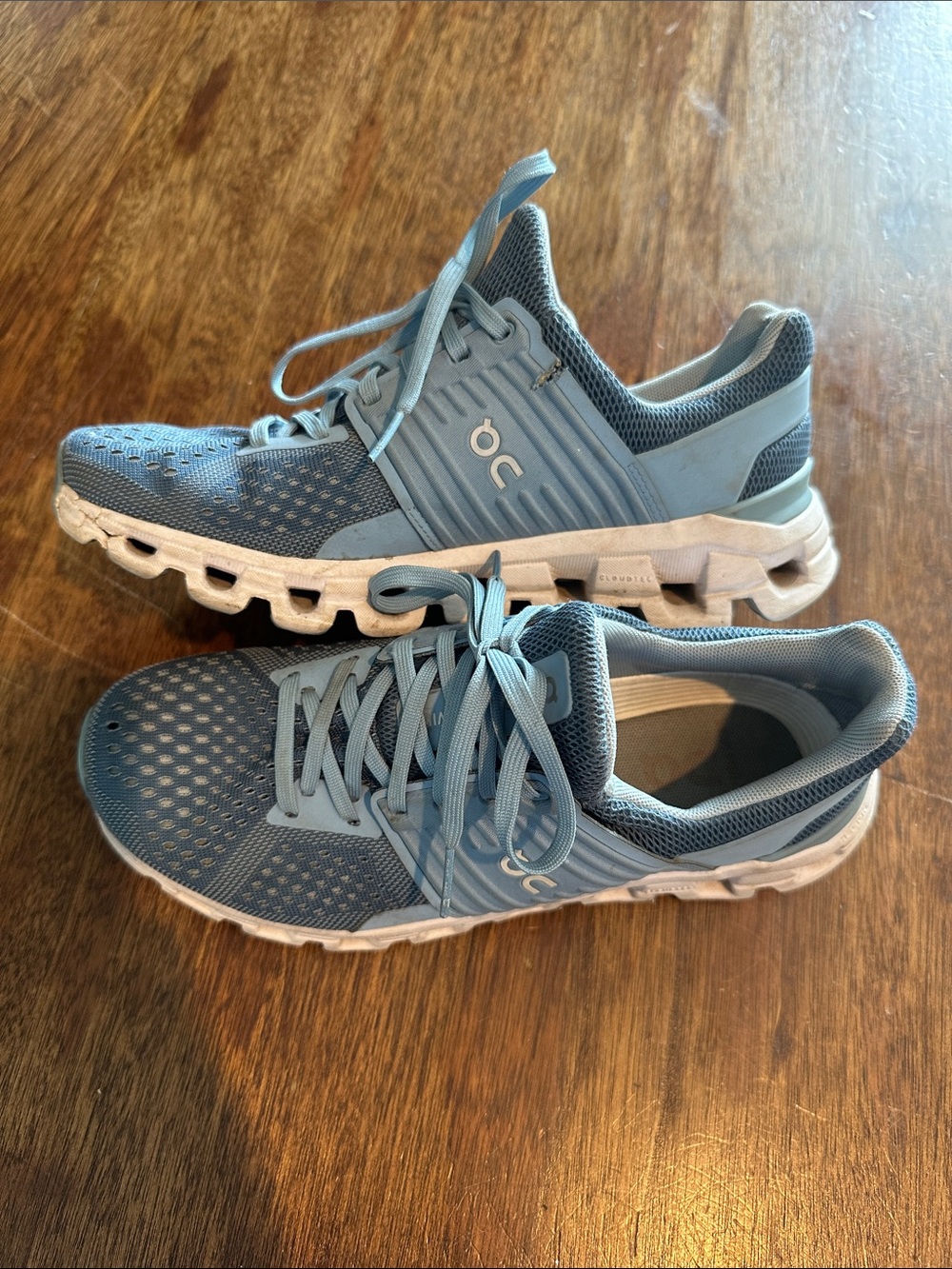 Women’s On Running Sneakers